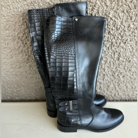 Women’s Leather Boots - Picture 1 of 6